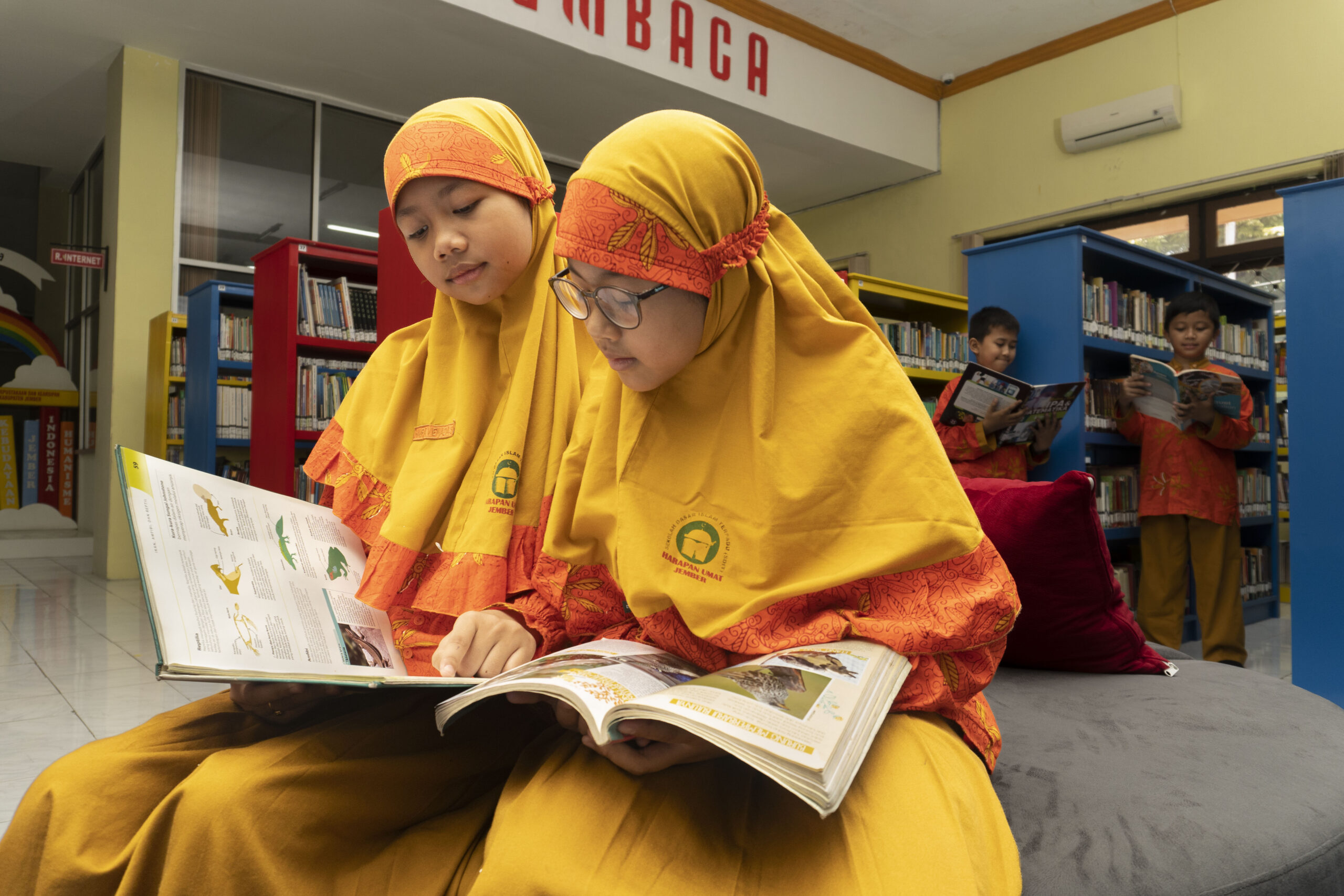 Bahasa Arab & Inggris